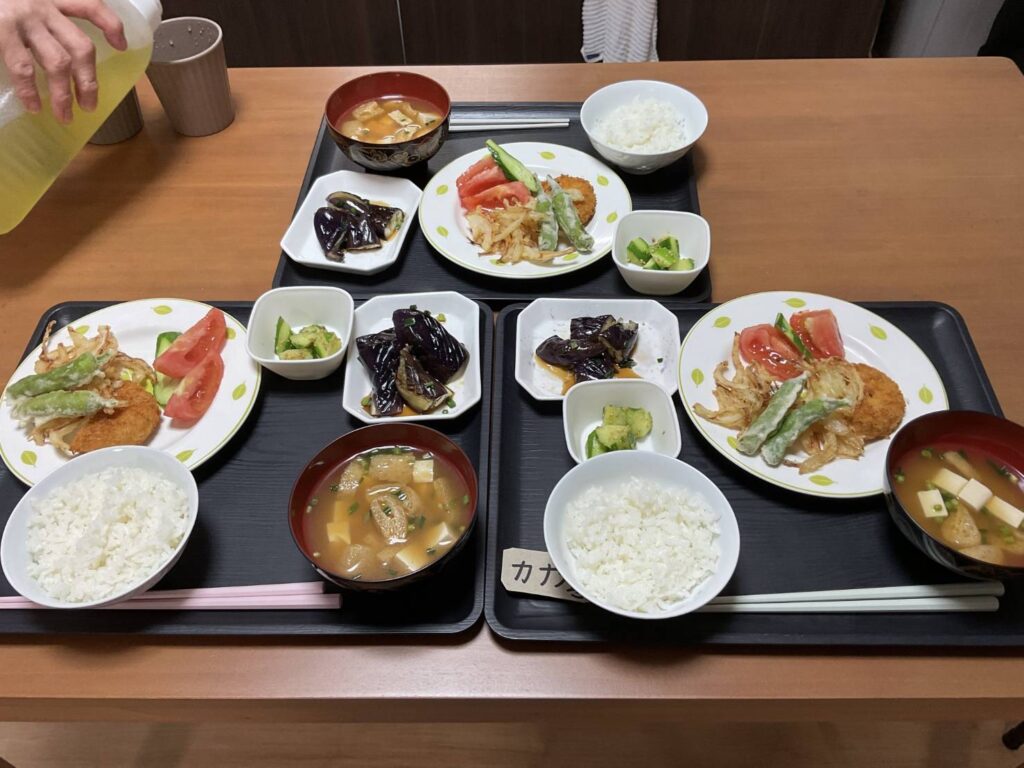 浜松市の小規模デイサービスだんらんの家浜松曳馬では昼食は手作りになります